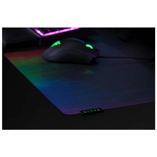 https://hakivn.com/wp-content/uploads/2018/09/BÀN-DI-CHUỘT-Razer-RZ02-01940100-R3M1-Sphex-v2-Mouse-Pad-4.jpg