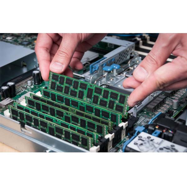 https://hakivn.com/wp-content/uploads/2018/09/Kingston-4GB-2400Mhz-DDR4-CL17-DIMM-3.jpg