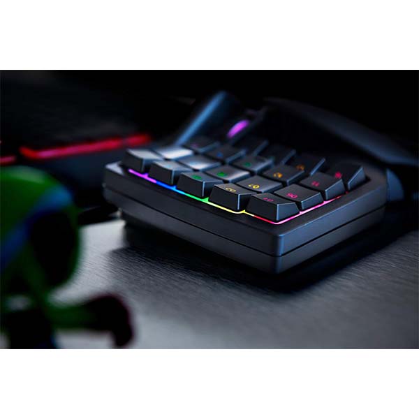https://hakivn.com/wp-content/uploads/2018/09/Razer-RZ07-02270100-R3M1-Tartarus-V2-Chroma-Gaming-Keypad-5-1.jpg