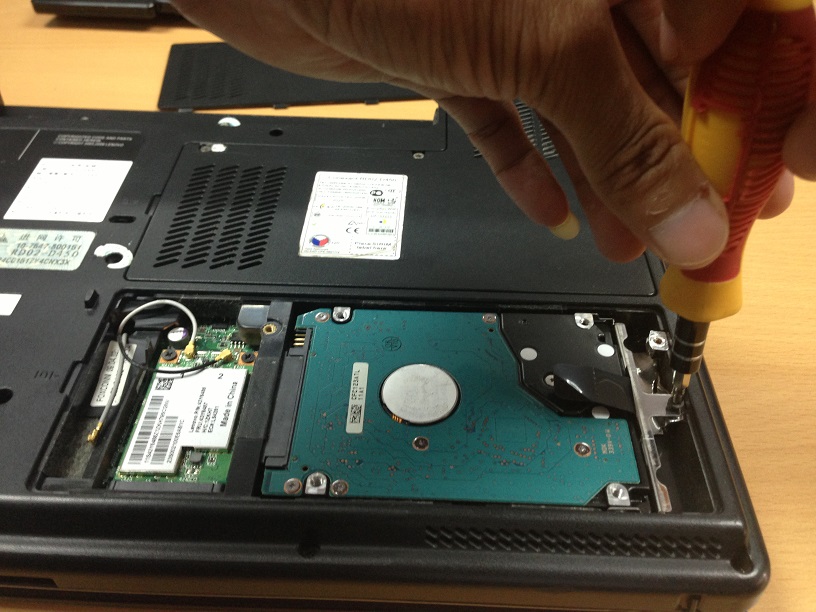Tìm hiểu cách thức hoạt động của ổ cứng SSD?