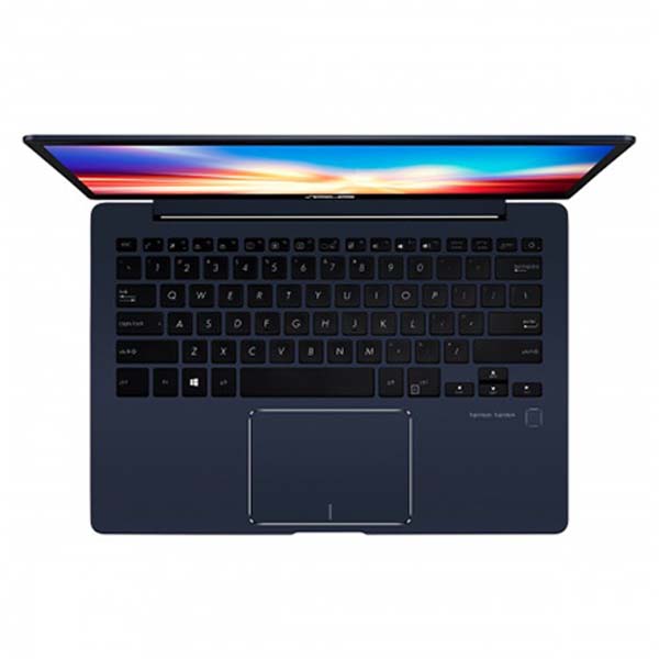 https://hakivn.com/wp-content/uploads/2018/12/Asus-Zenbook-13-UX331UAL-EG044TS-3.jpg